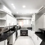Serene & Spacey 2Bdr 15 Min From Cai Airport